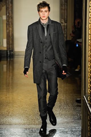 Moschino Man FW 2012-2013