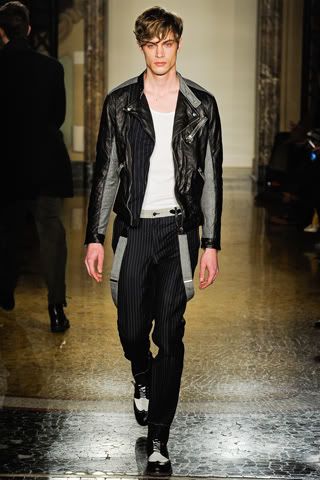 Moschino Man FW 2012-2013