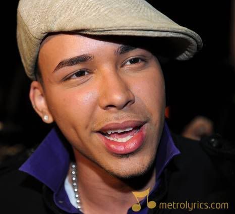 princeroyceNewYorkbornbachatamusicianPrince Romeo Santos 