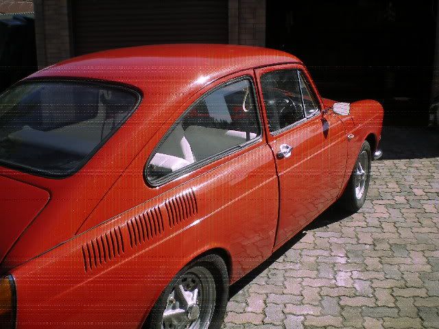 http://i1141.photobucket.com/albums/n581/retrovanvw/1968Fastback1stouting25.jpg