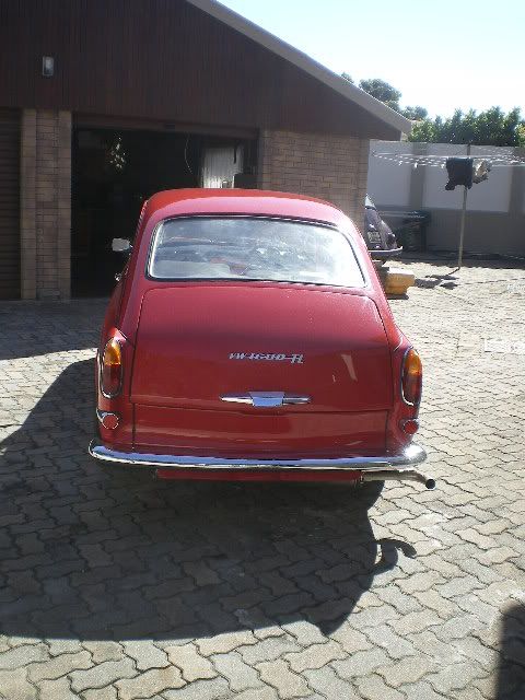 http://i1141.photobucket.com/albums/n581/retrovanvw/1968Fastback1stouting30.jpg