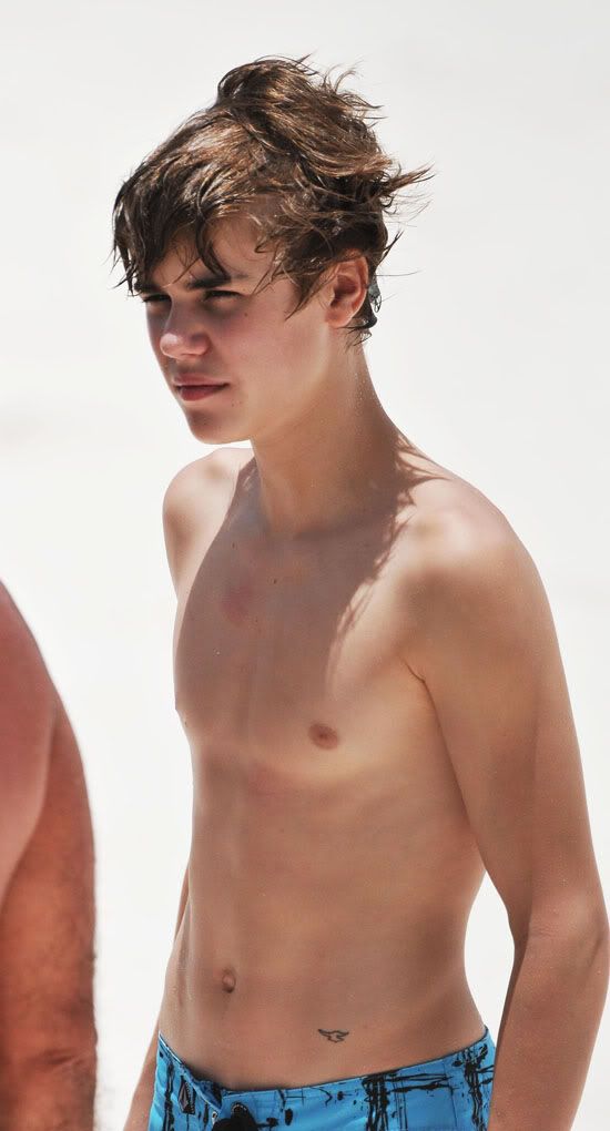 justin bieber pictures shirtless. Sexy Justin Bieber Shirtless