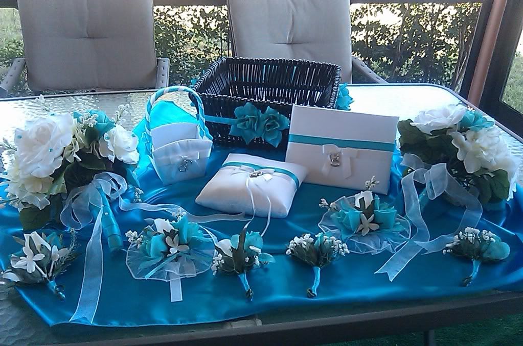 Turquoise Wedding Decor by Vee Marie 